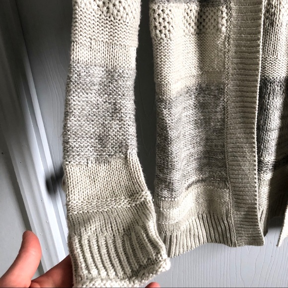 Gray Striped Grunge Sweater Mossimo Look Sz M - Picture 5 of 8